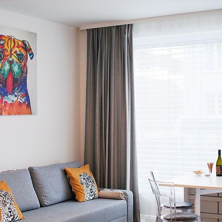 Holesovice Delight: Modern Comfort With A Twist In Prague 7 Esterno foto