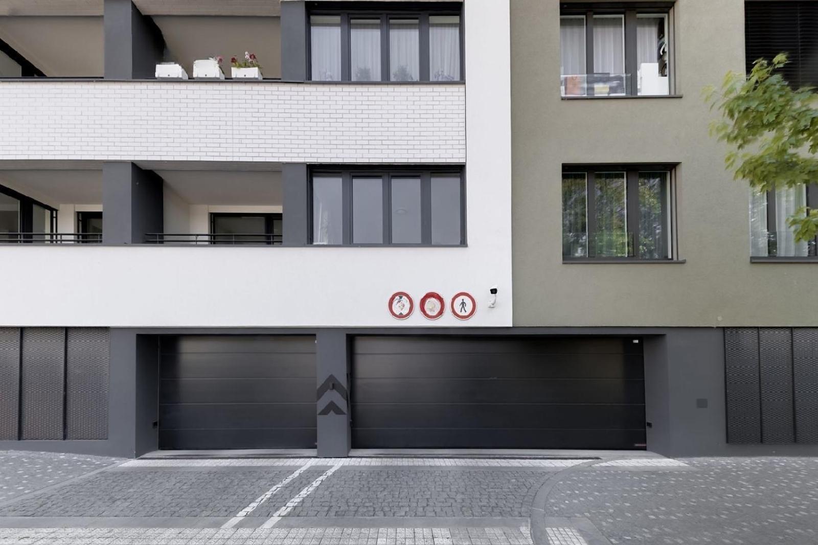 Holesovice Delight: Modern Comfort With A Twist In Prague 7 Esterno foto