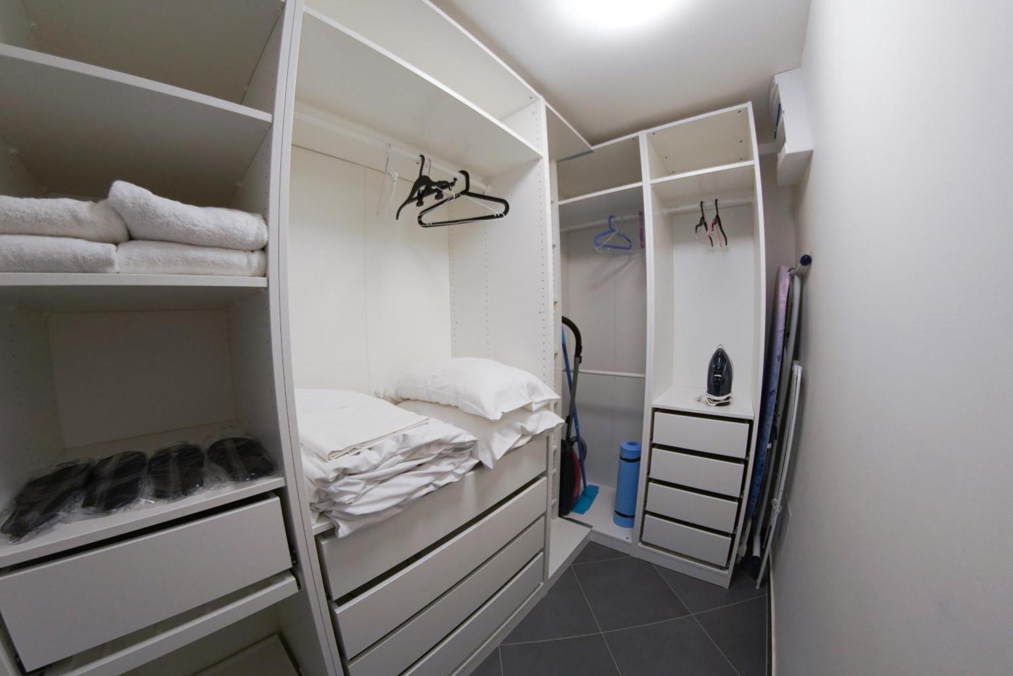 Holesovice Delight: Modern Comfort With A Twist In Prague 7 Esterno foto