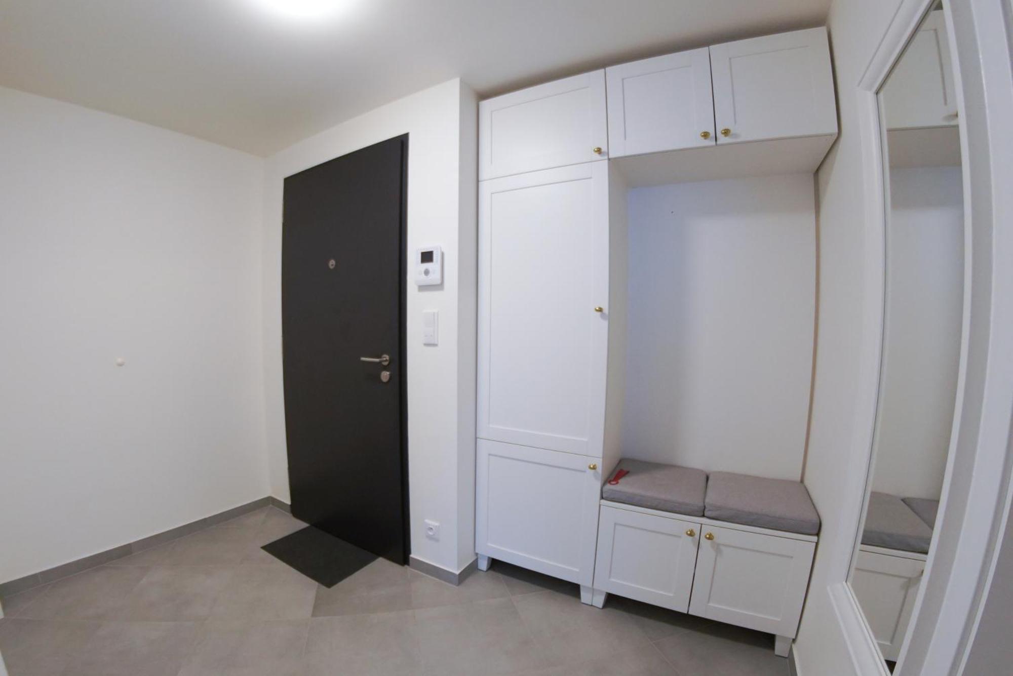 Holesovice Delight: Modern Comfort With A Twist In Prague 7 Esterno foto