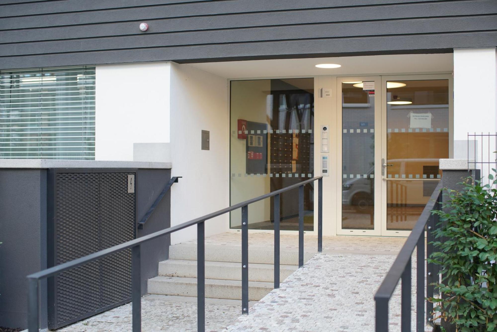 Holesovice Delight: Modern Comfort With A Twist In Prague 7 Esterno foto