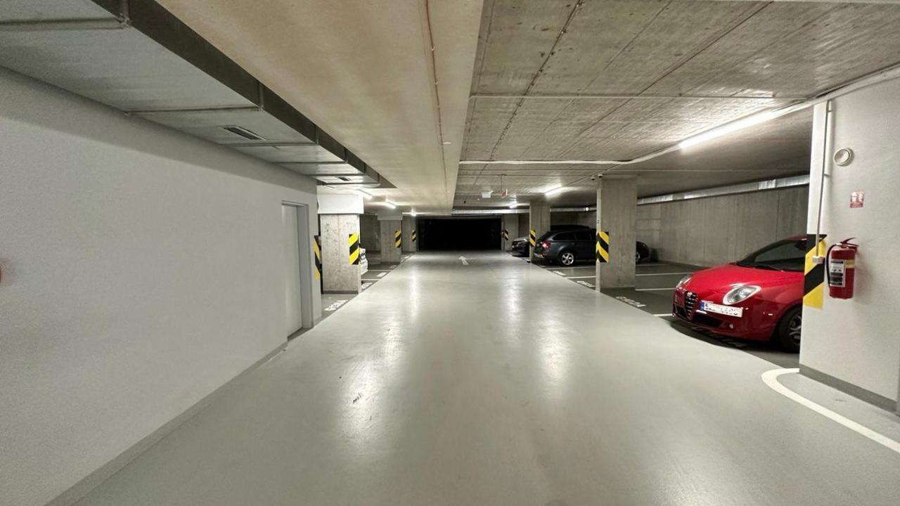 Holesovice Delight: Modern Comfort With A Twist In Prague 7 Esterno foto